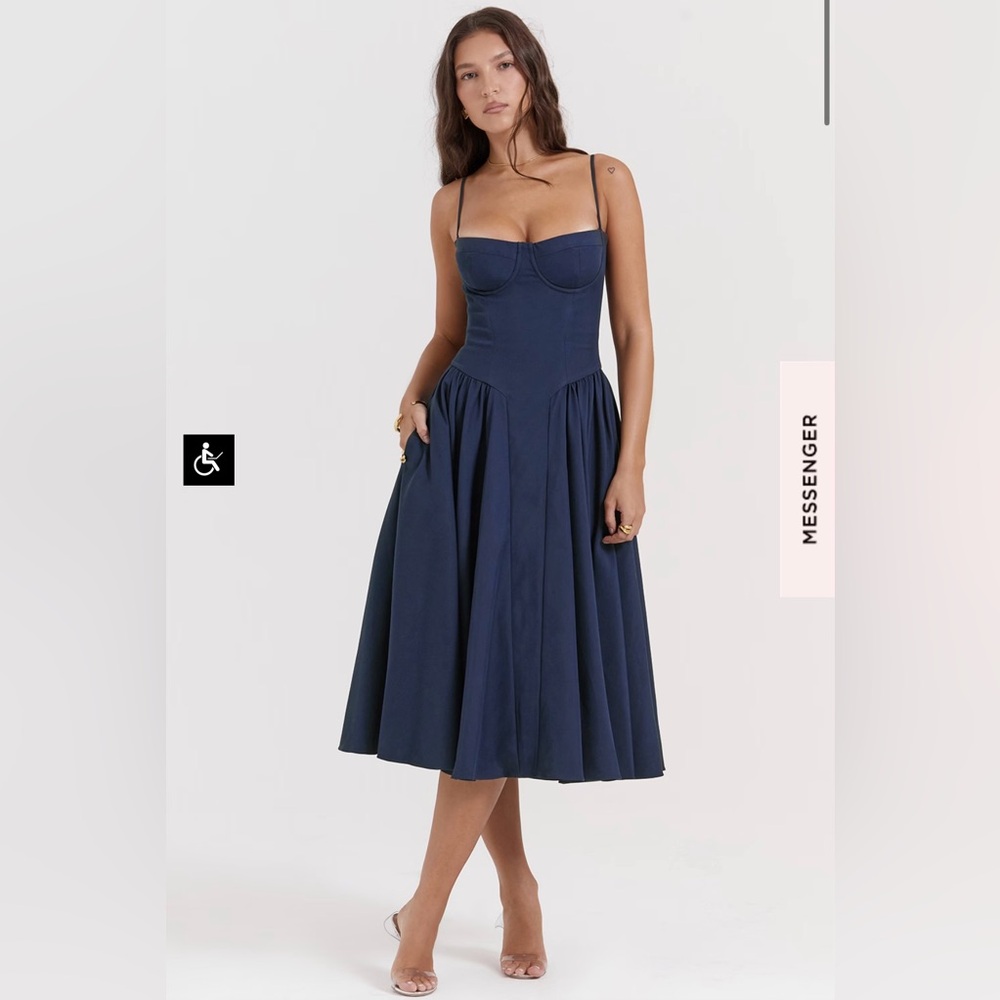 House of CB Samaria Dress - Size Small (A-C)